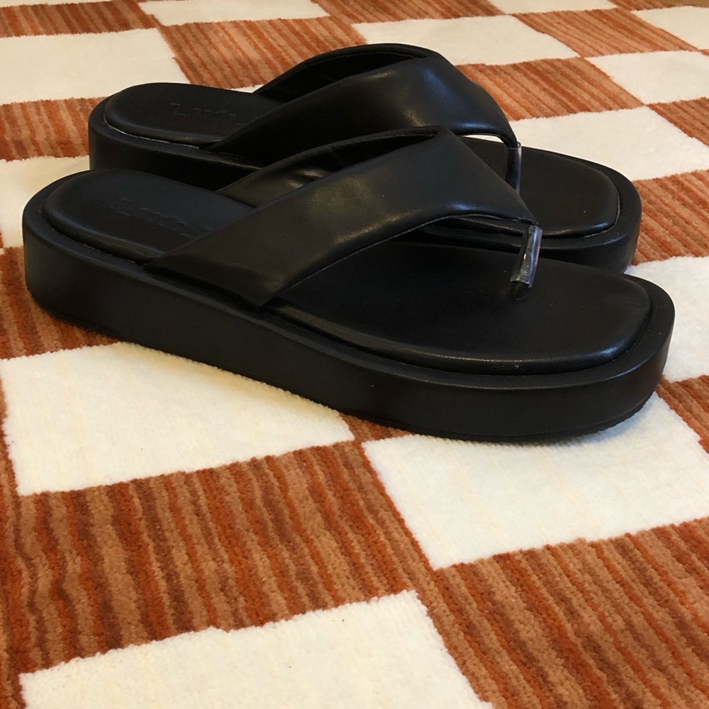 Platform flip flops